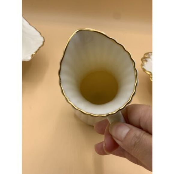 2 VINTAGE USA LENOX FINE CHINA GOLD TRIM SPECIAL VASES AND Pitcher - Picture 4 of 8